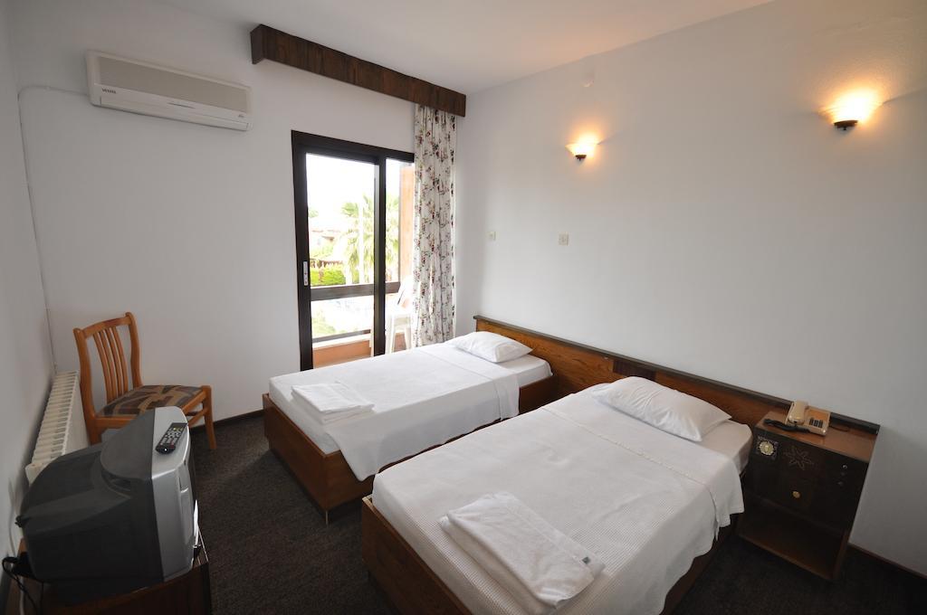 Kabasakal Hotel Cesme Exterior photo